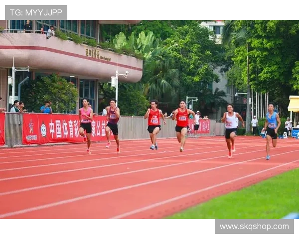 体育赛事风云再起，青年运动员创造历史性突破表现引关注